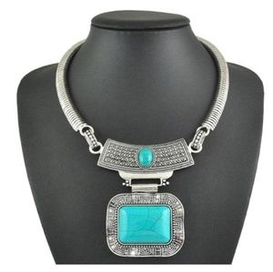 Beautiful VINTAGE PENDANT NECKPIECE